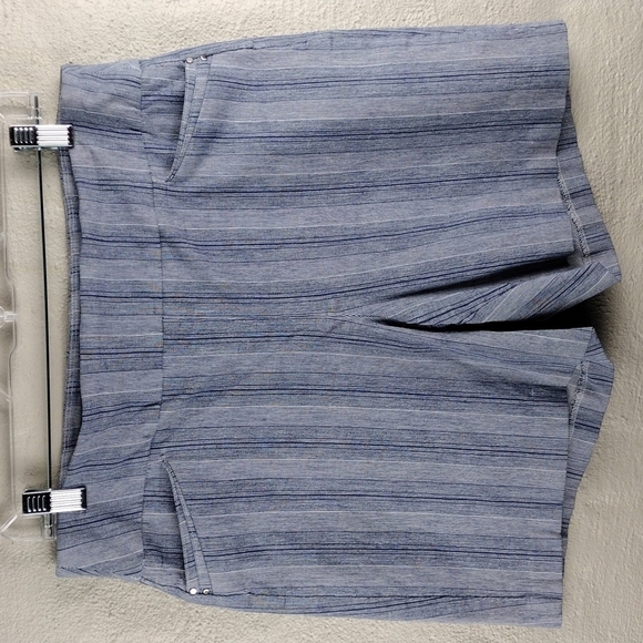 Attyre New York Blue White Pinstripe Rayon Mid Rise Pull On Casual Bermuda Short - Picture 8 of 8